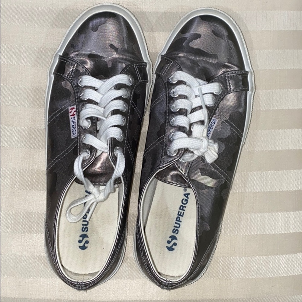 Camo Supergas!
